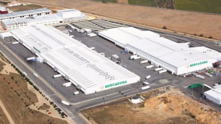 Mercadona ha elegido la gama de UPS Industriales, SEPEC, de ZGR, que le garantiza la operación continua de sus Centros Logísticos.