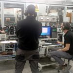 DVR - Un equipo de ingenieros de ZGR haciendo pruebas a un DVR de alta potencia