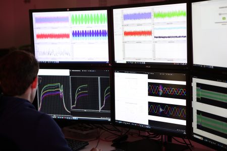 Rectificadores inteligentes . Un ensayo en el laboratorio de pruebas de ZGR