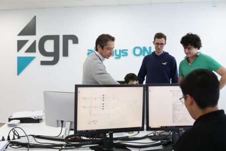 Cátedra ZGR-UPV en electrónica de potencia, trabajo en uno de los proyectos