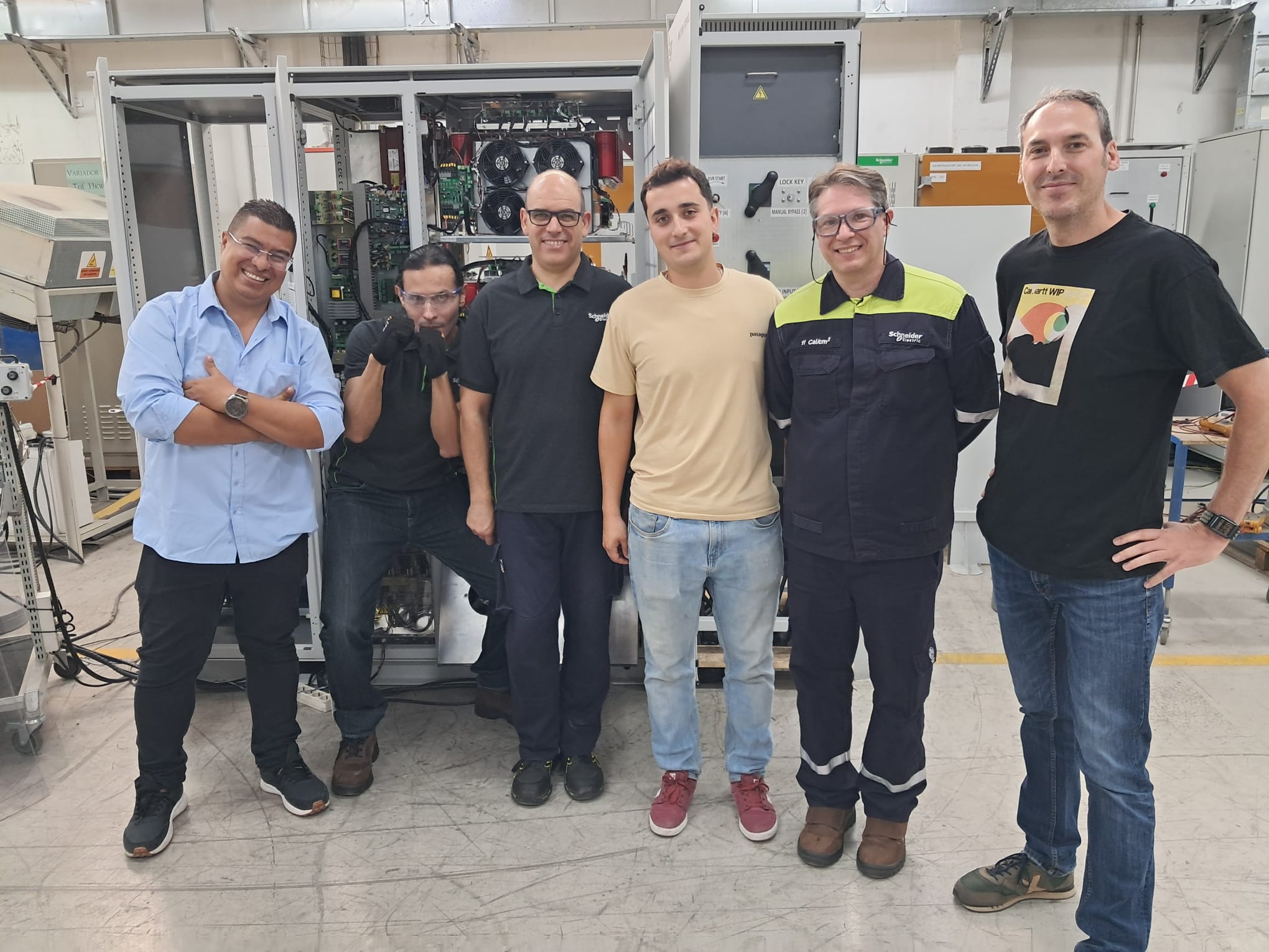 Formación técnica sobre DVRs a Schneider Electric en ZGR Corporación
