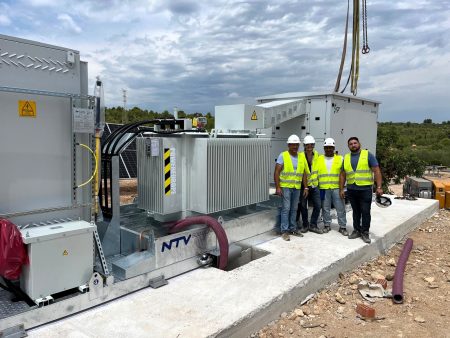 Inversor Central ZGR CTR 3000 instalado en la planta fotovoltaica de Buñol (Valencia)