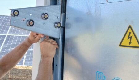 servicio técnico ZGR - cambio de módulo de Inversor Central