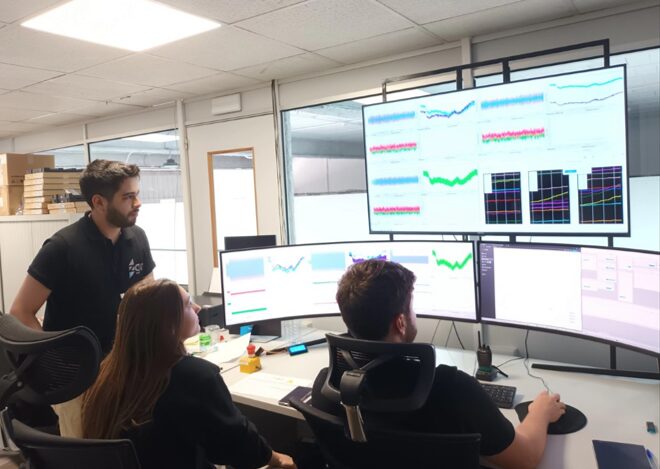 Cátedra ZGR - UPV en Electrónica de Potencia: Ingenieros trabajando en ZGR
